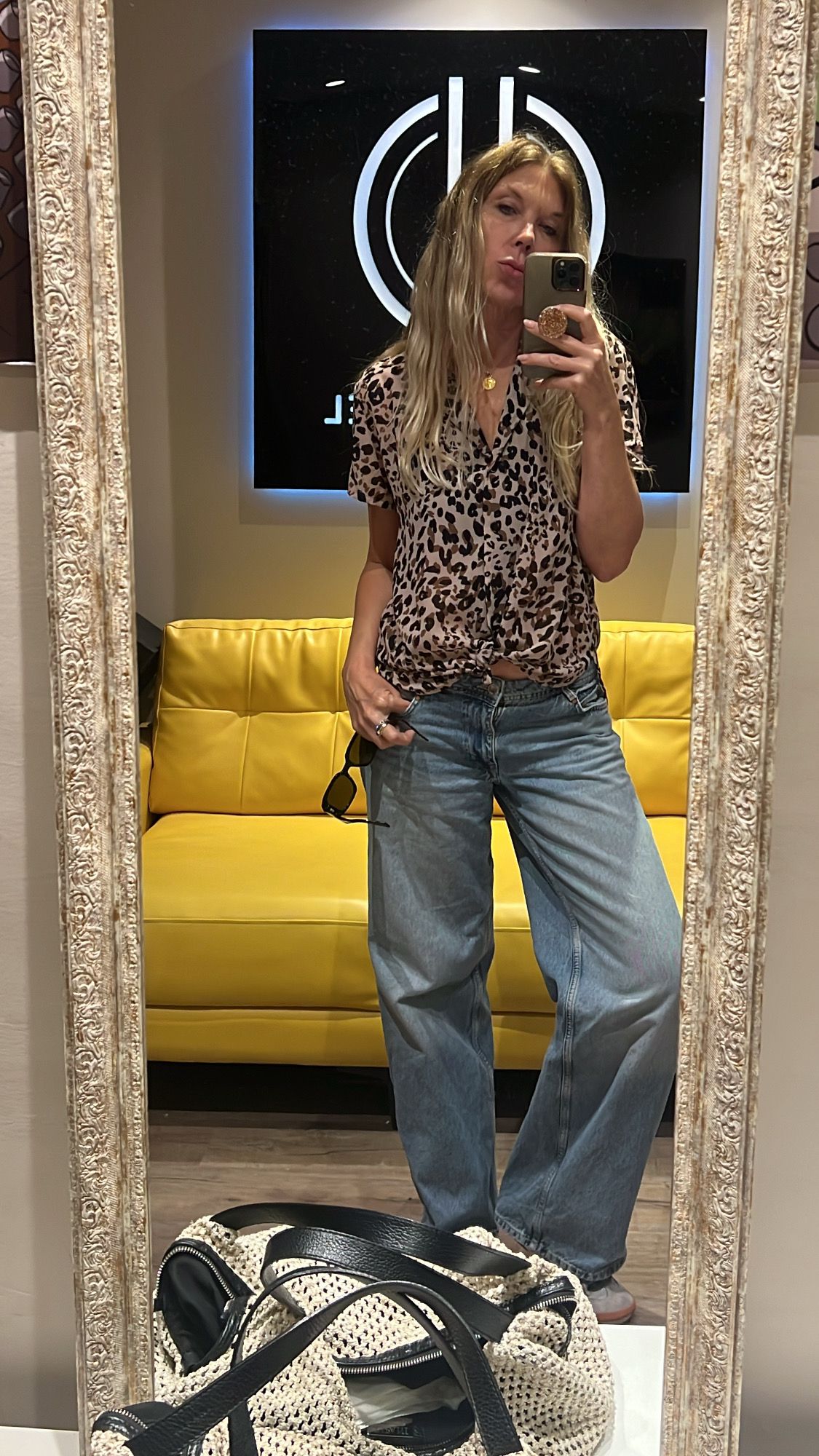 חולצה מכופתרת טום