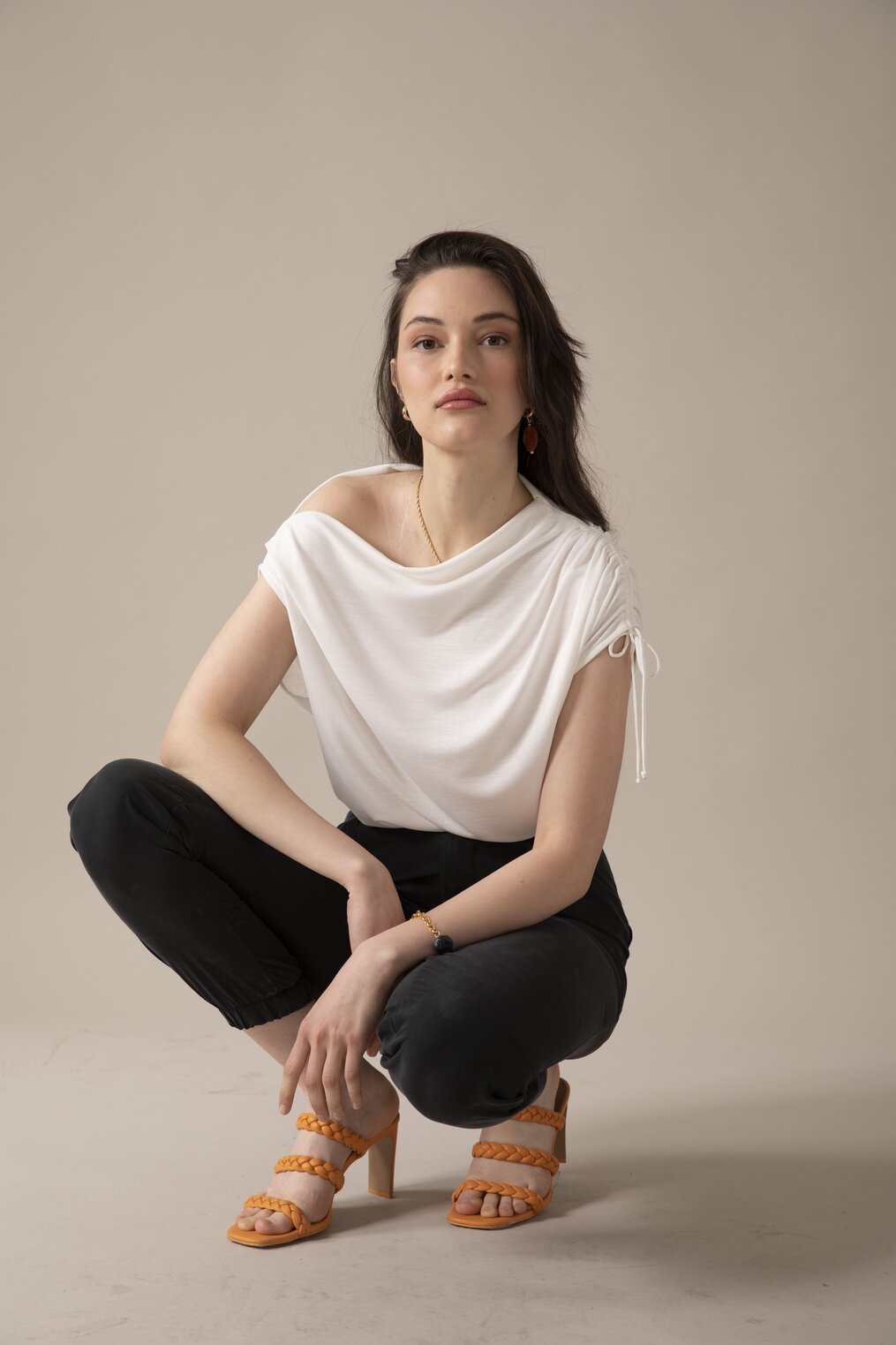 חולצת "וואן" -לבן