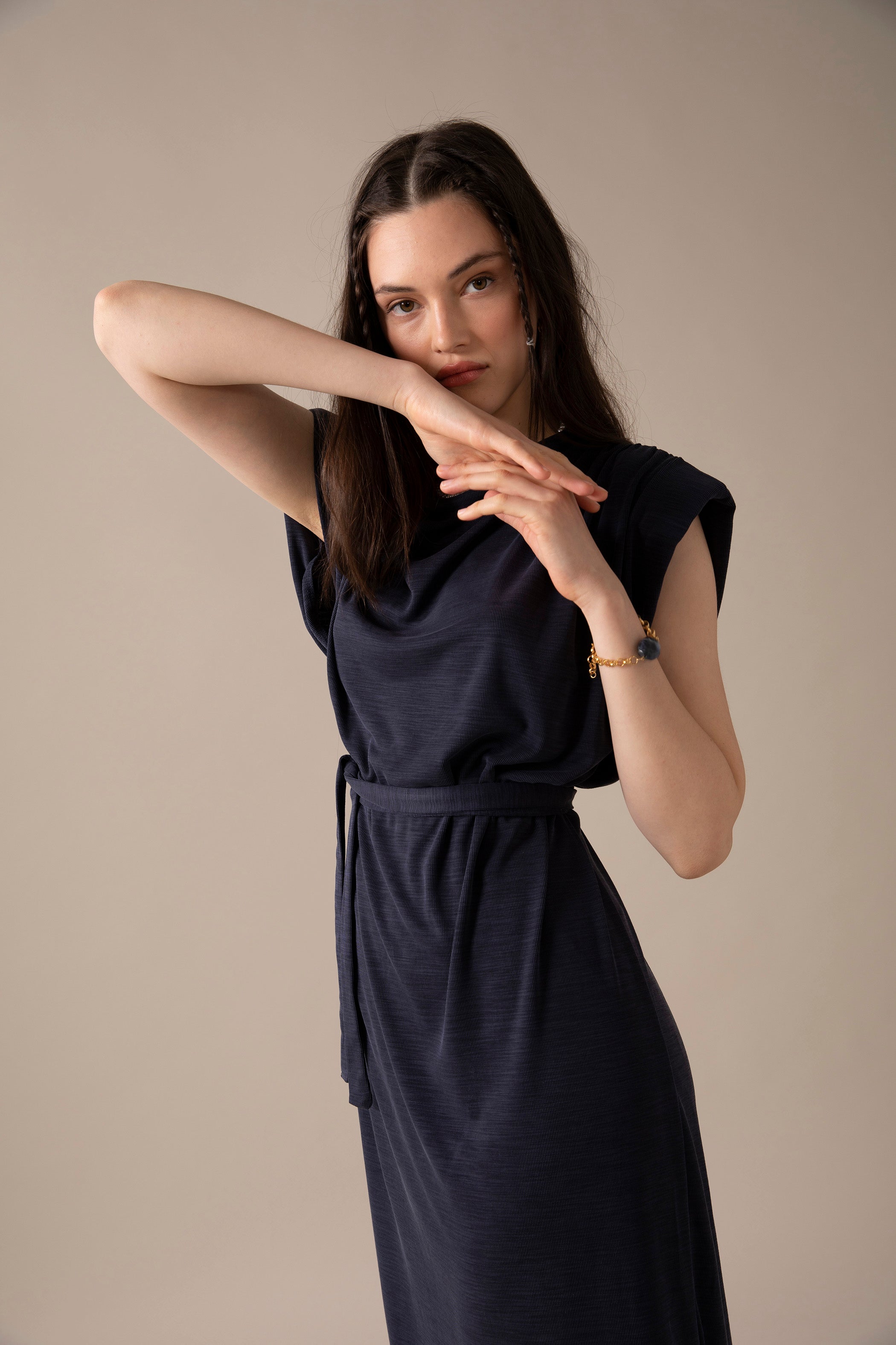 שמלה ליאוני -כחול נייבי