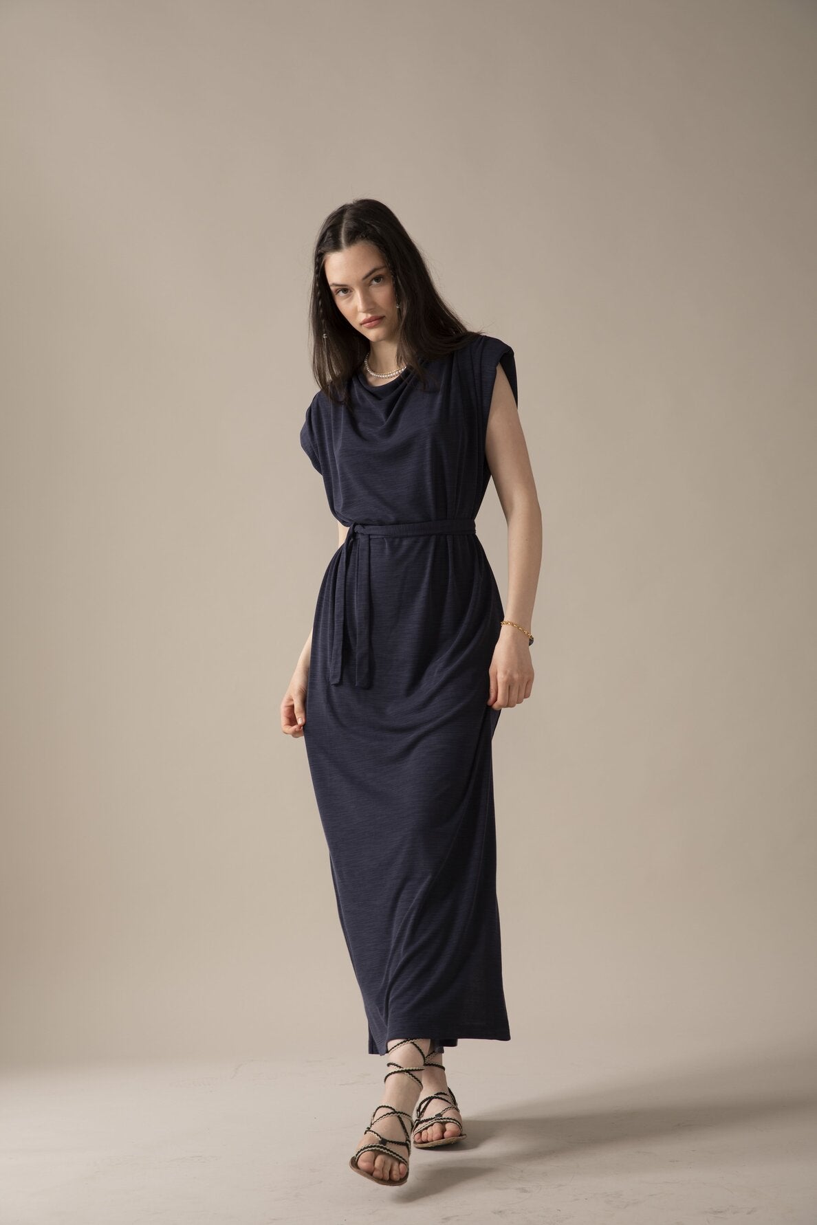 שמלה ליאוני -כחול נייבי